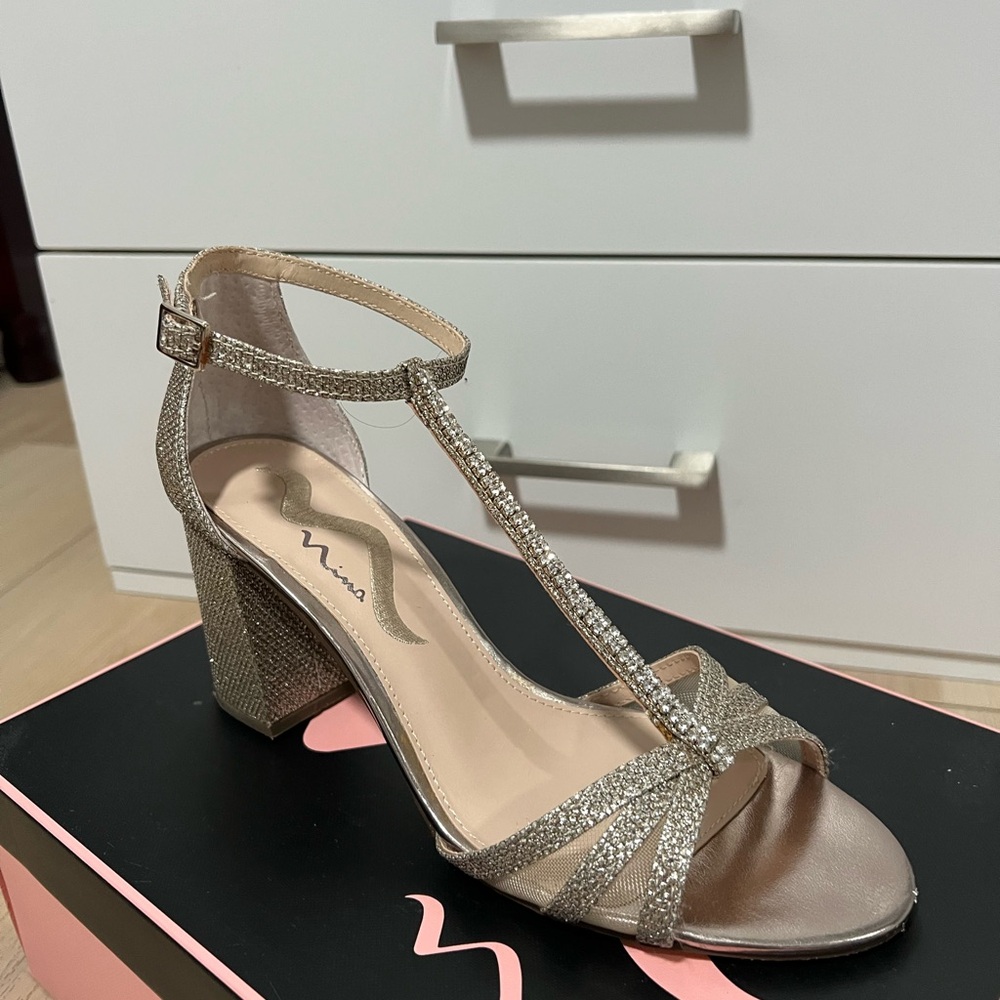 Nina Sparkling Gold Heels